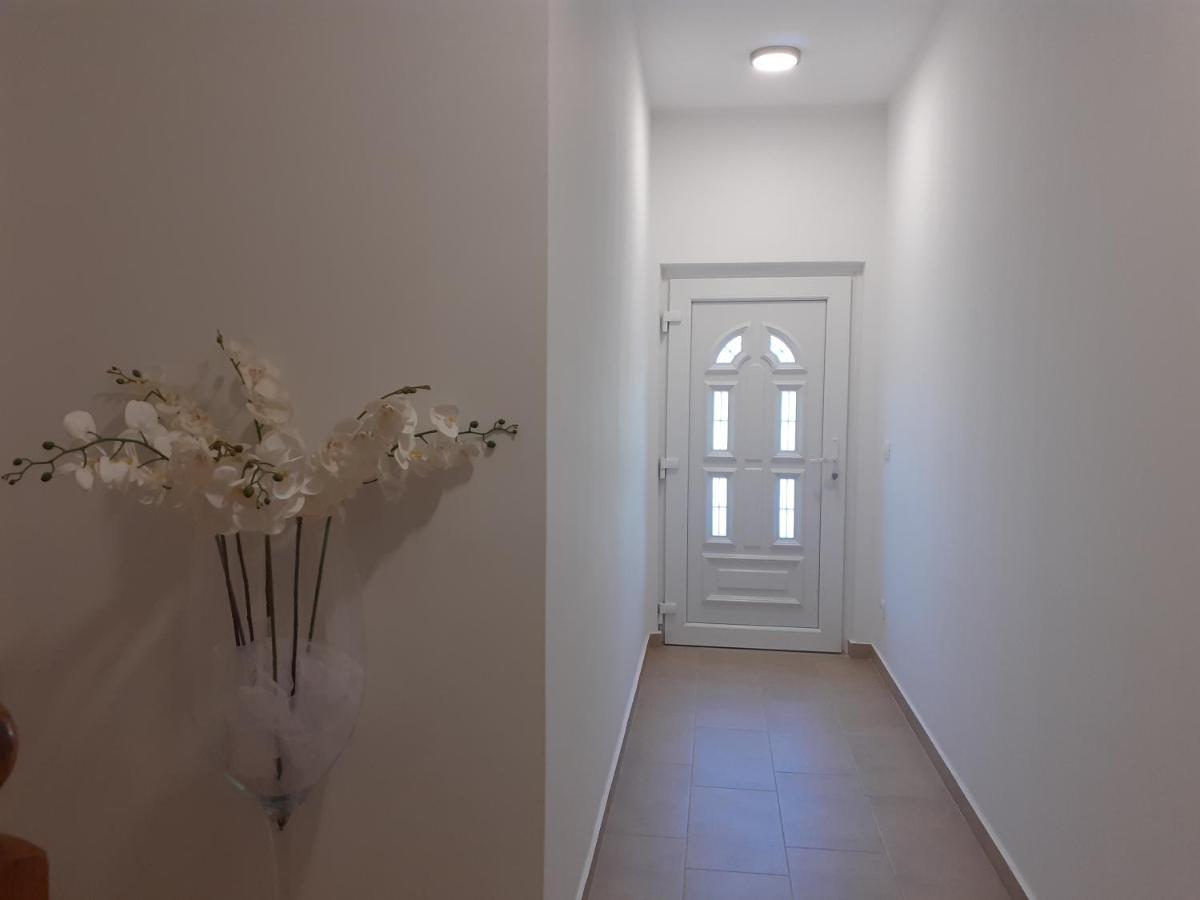 Omis Apartmani Mouse Exterior foto